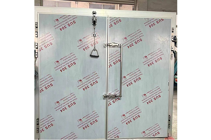 平開半埋門